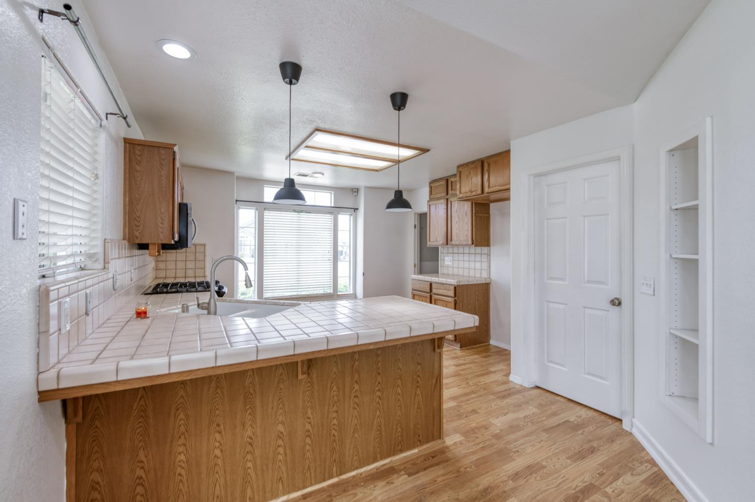 1810 N Jasmine Ave, Reedley, CA 93654