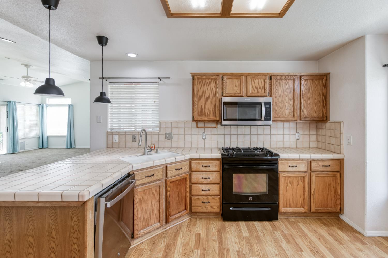 1810 N Jasmine Ave, Reedley, CA 93654