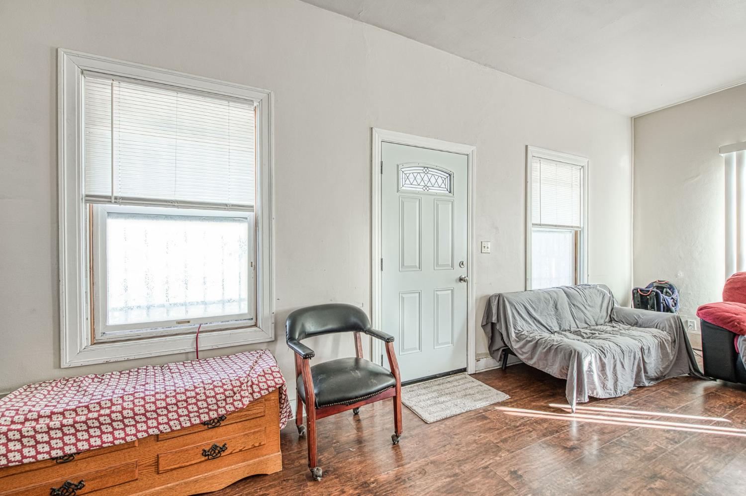 433 N Glenn Ave, Fresno, CA 93701