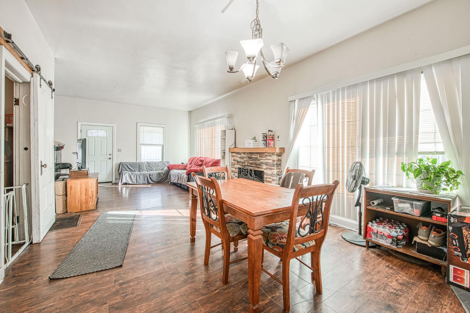 433 N Glenn Ave, Fresno, CA 93701