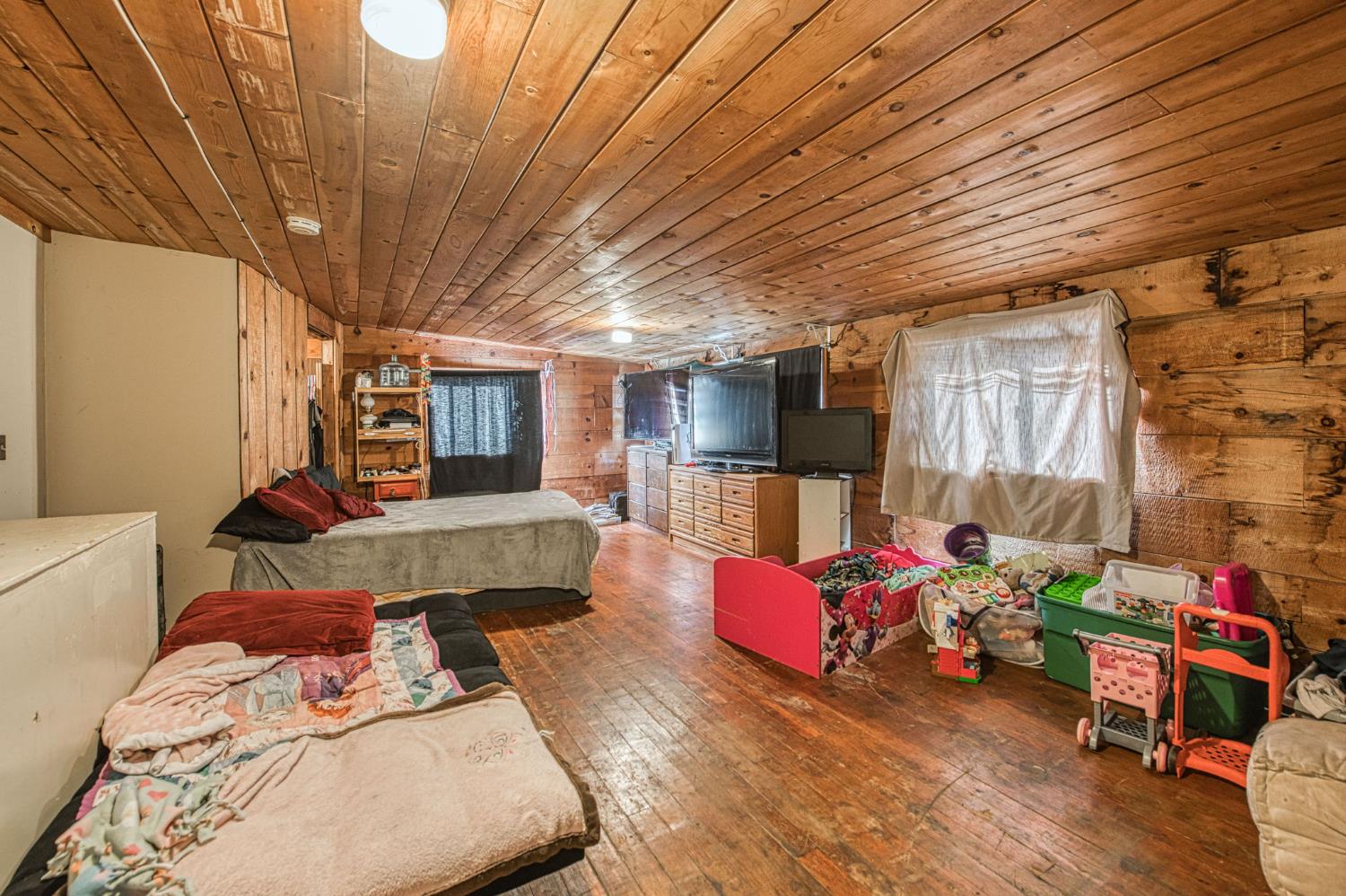 433 N Glenn Ave, Fresno, CA 93701