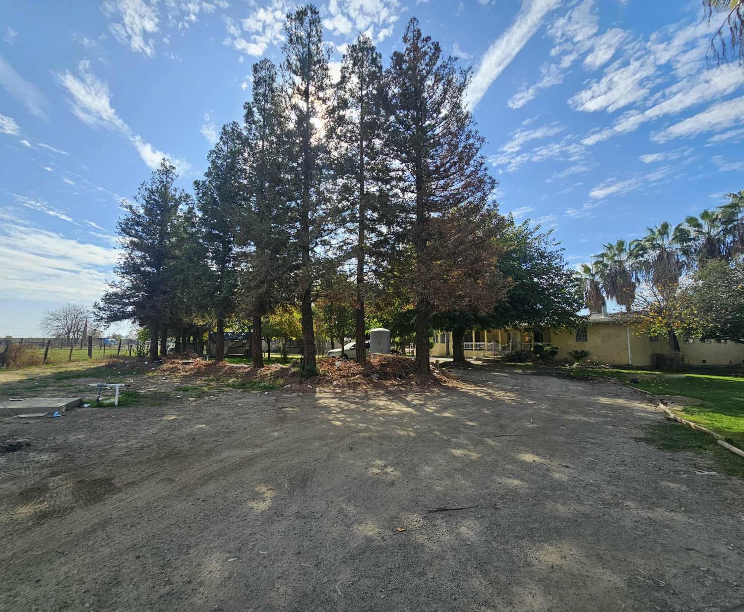 14398 Avenue 88, Pixley, CA 93256