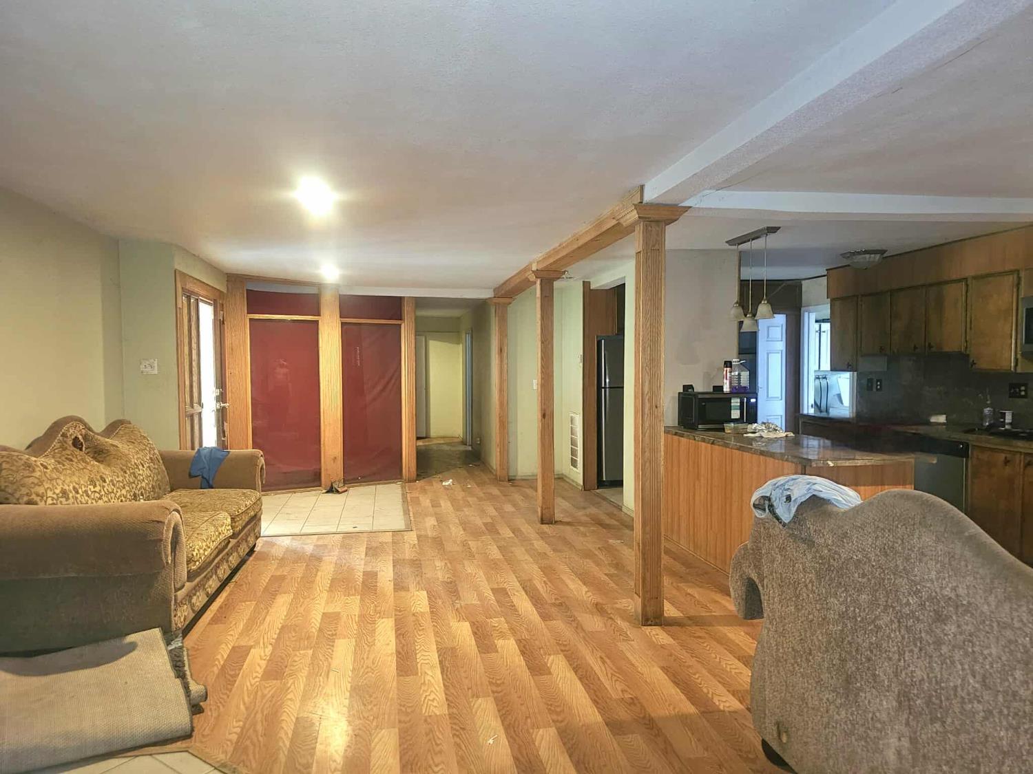 14398 Avenue 88, Pixley, CA 93256