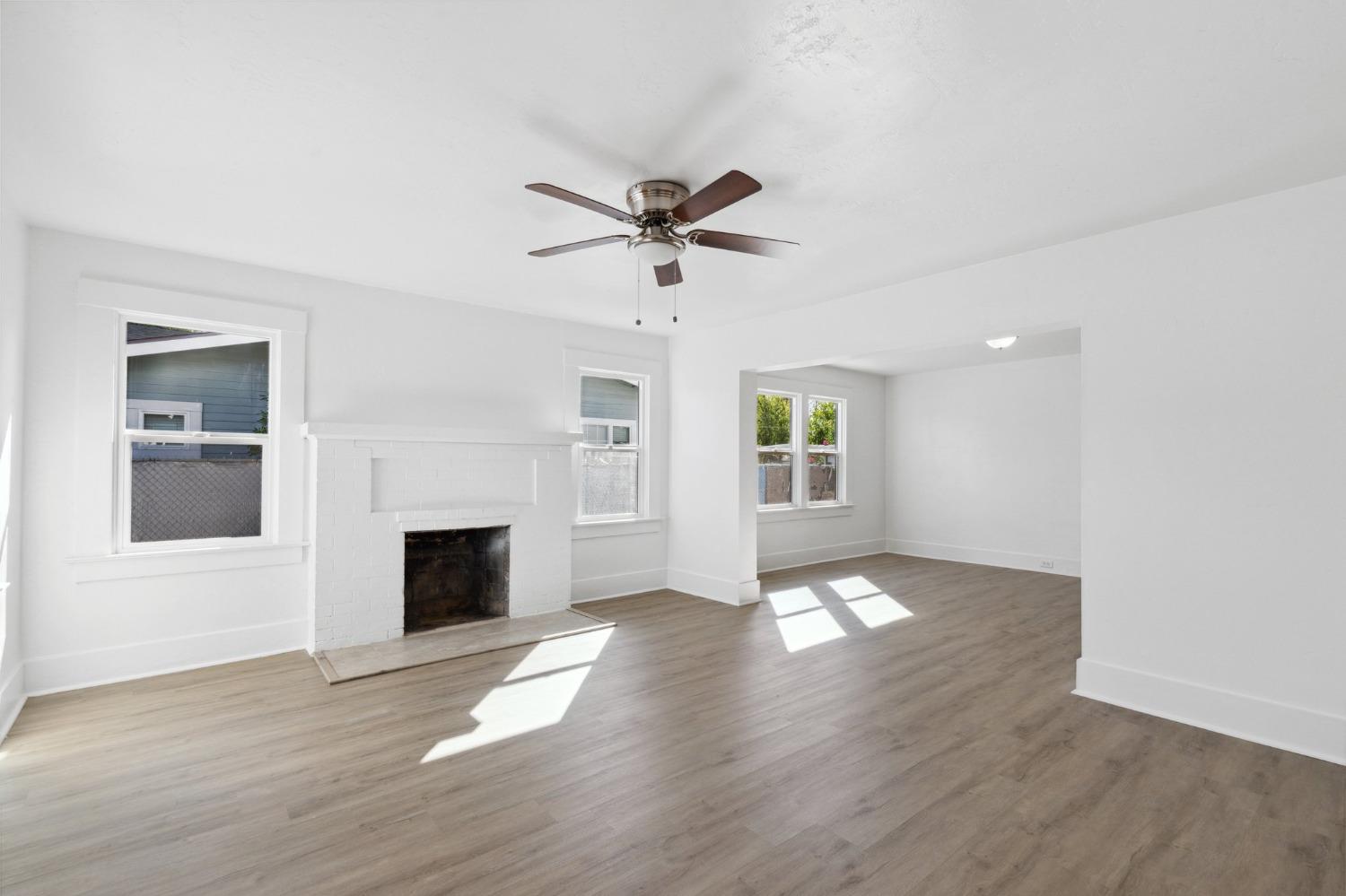 832 S 4Th St, Fresno, CA 93702