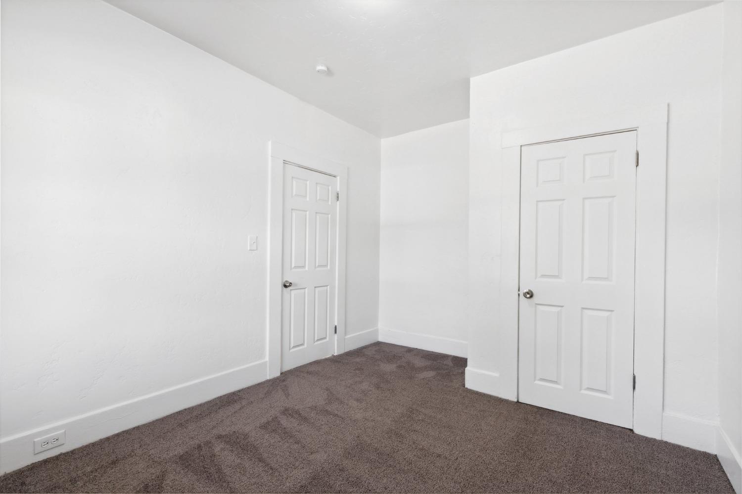 832 S 4Th St, Fresno, CA 93702