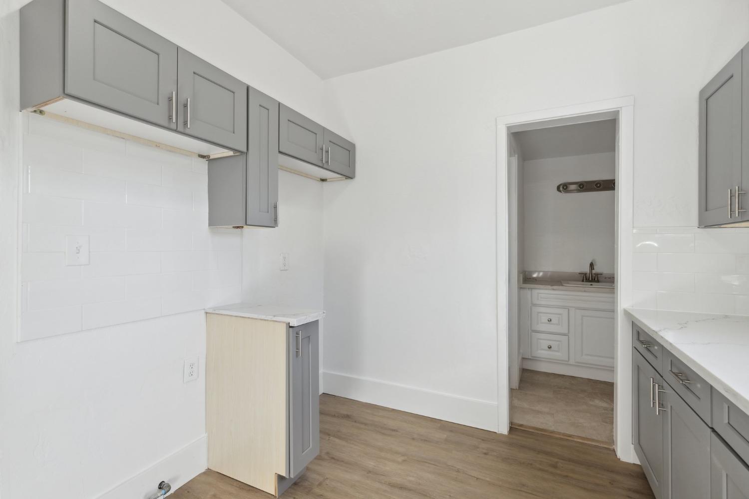 832 S 4Th St, Fresno, CA 93702