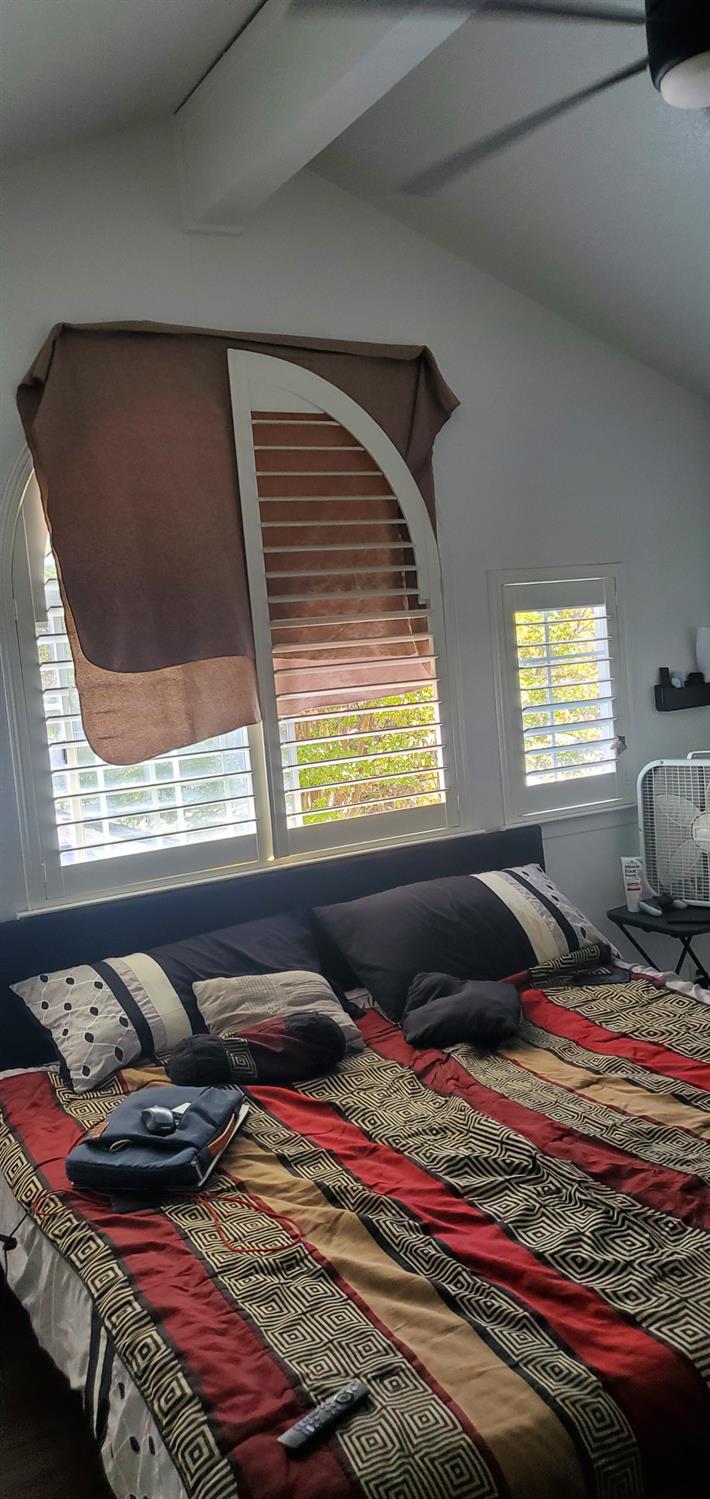 9567 N Barton Ave, Fresno, CA 93720