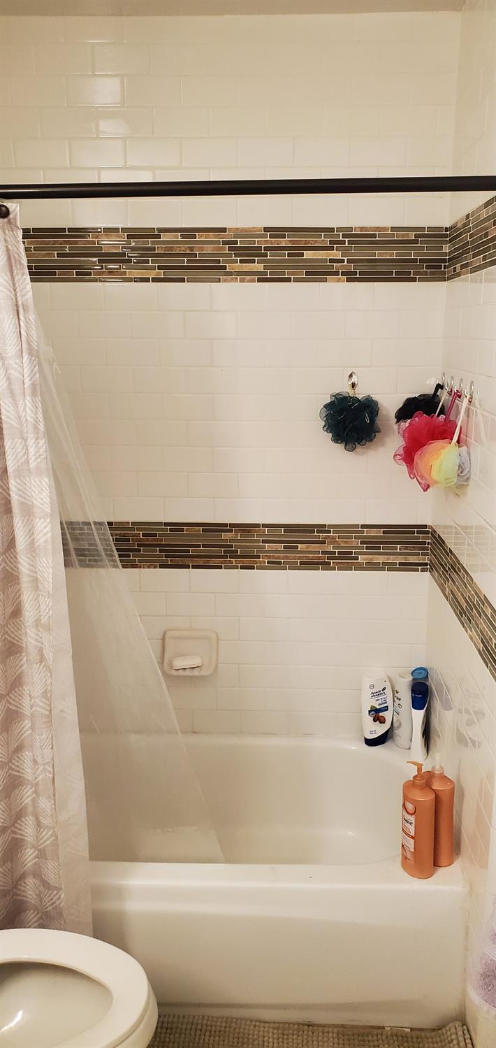 9567 N Barton Ave, Fresno, CA 93720