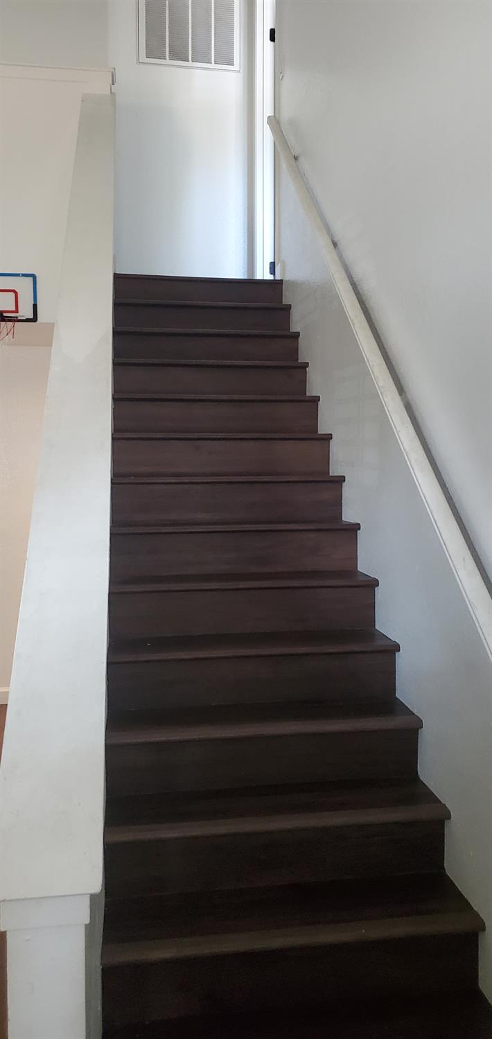 9567 N Barton Ave, Fresno, CA 93720