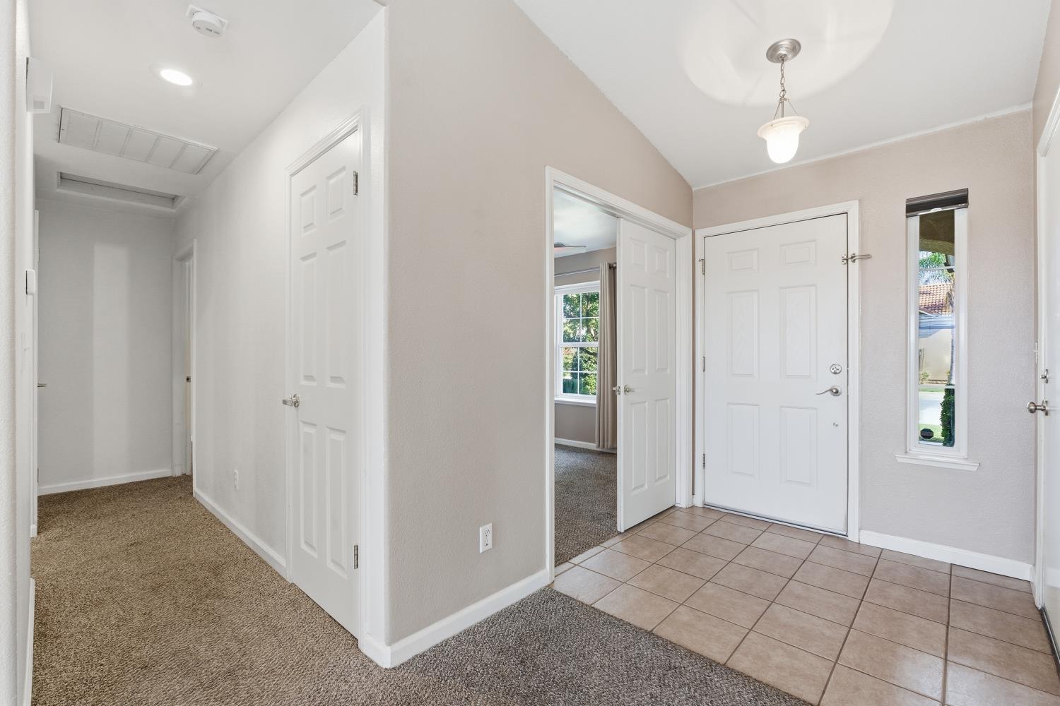 184 S Doubletree Way, Madera, CA 93637