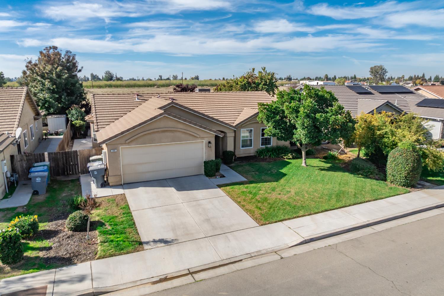 184 S Doubletree Way, Madera, CA 93637