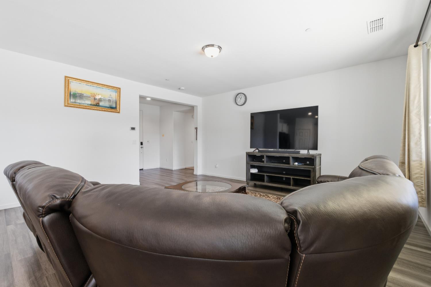 6433 W Acacia Ave, Fresno, CA 93723