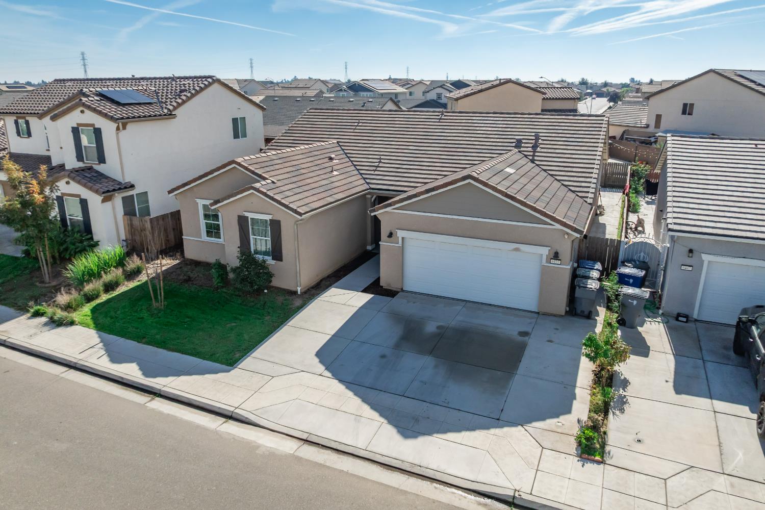 6433 W Acacia Ave, Fresno, CA 93723