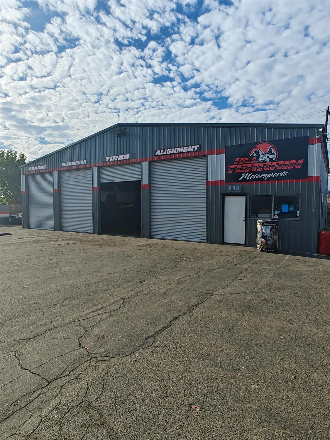 800 S Gateway Dr, Madera, CA 93637