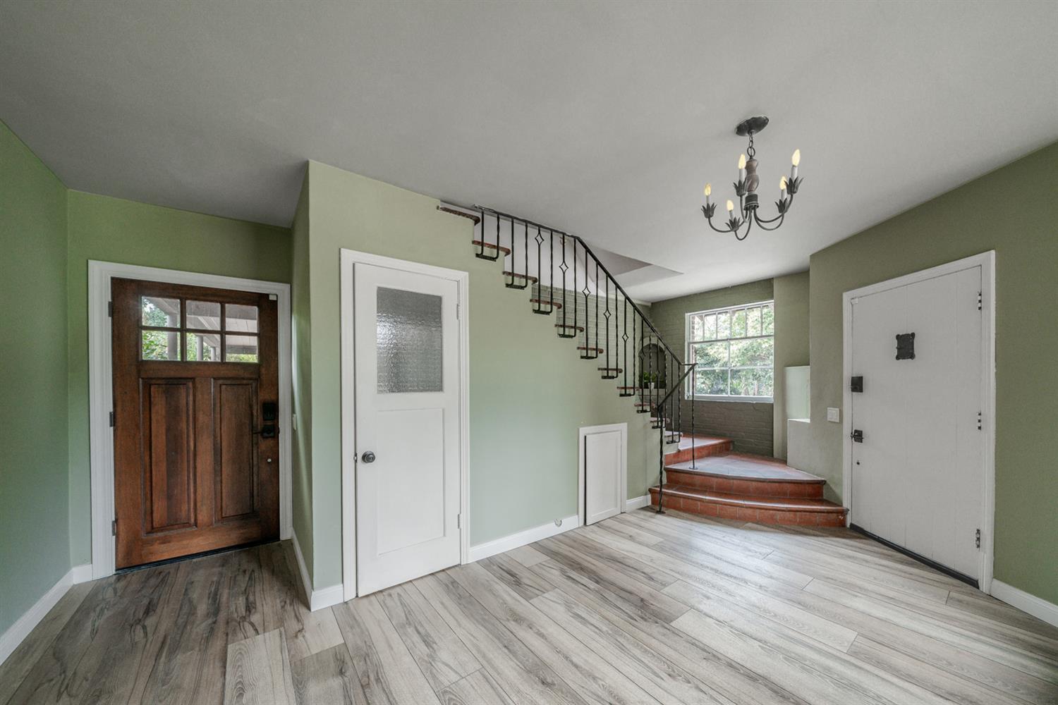 5508 E Lane Ave, Fresno, CA 93727