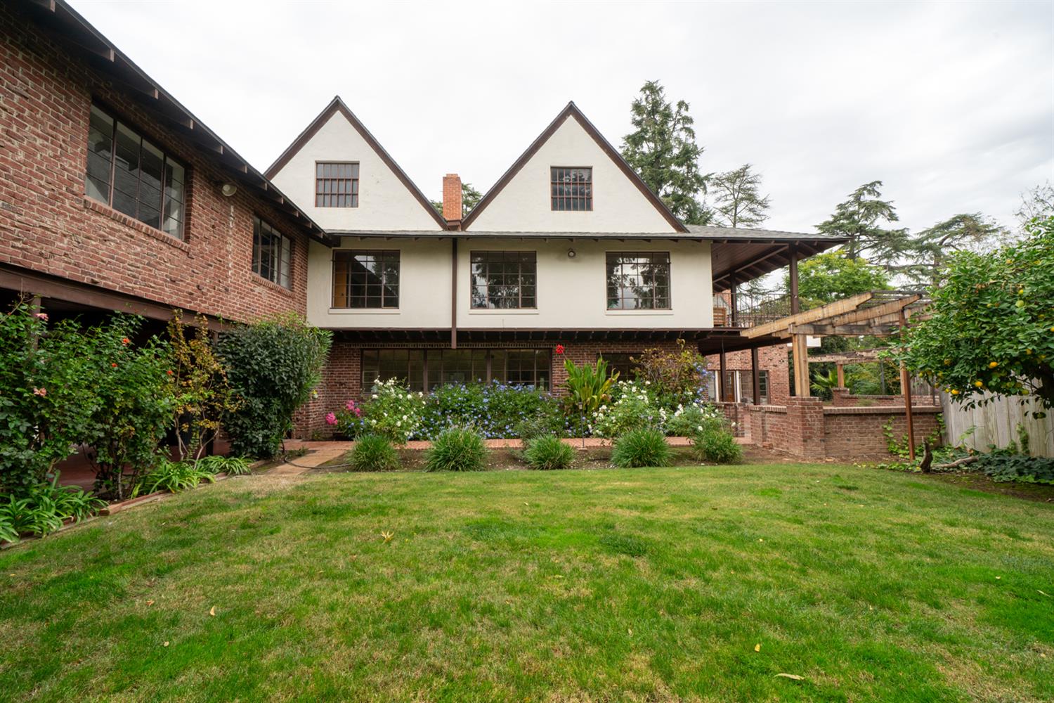 5508 E Lane Ave, Fresno, CA 93727