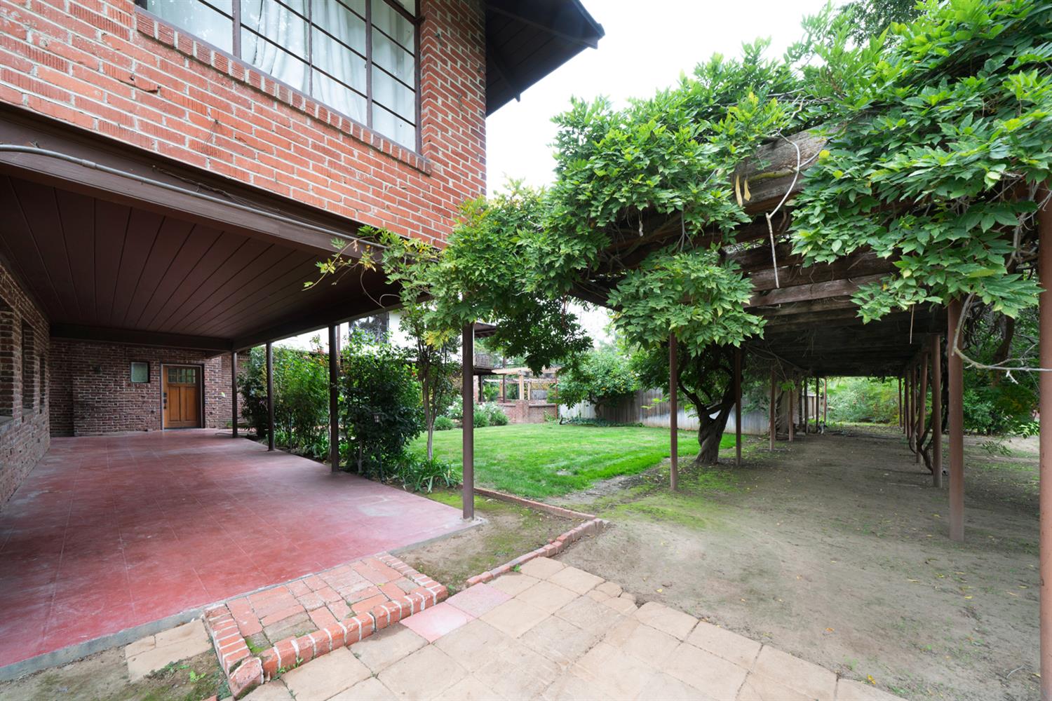 5508 E Lane Ave, Fresno, CA 93727