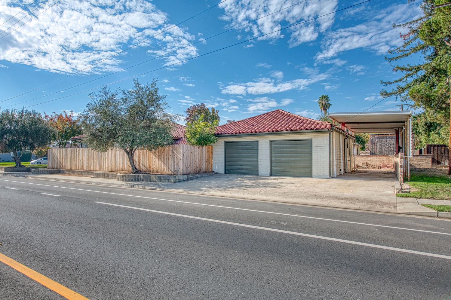 506 W Terrace Ave, Fresno, CA 93705