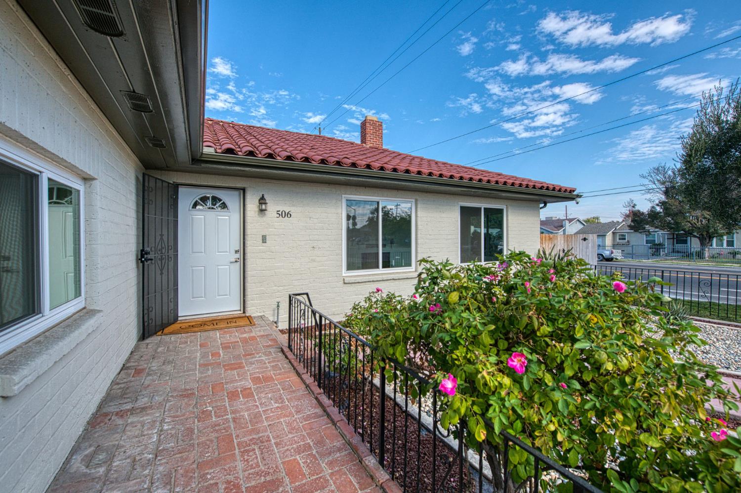 506 W Terrace Ave, Fresno, CA 93705