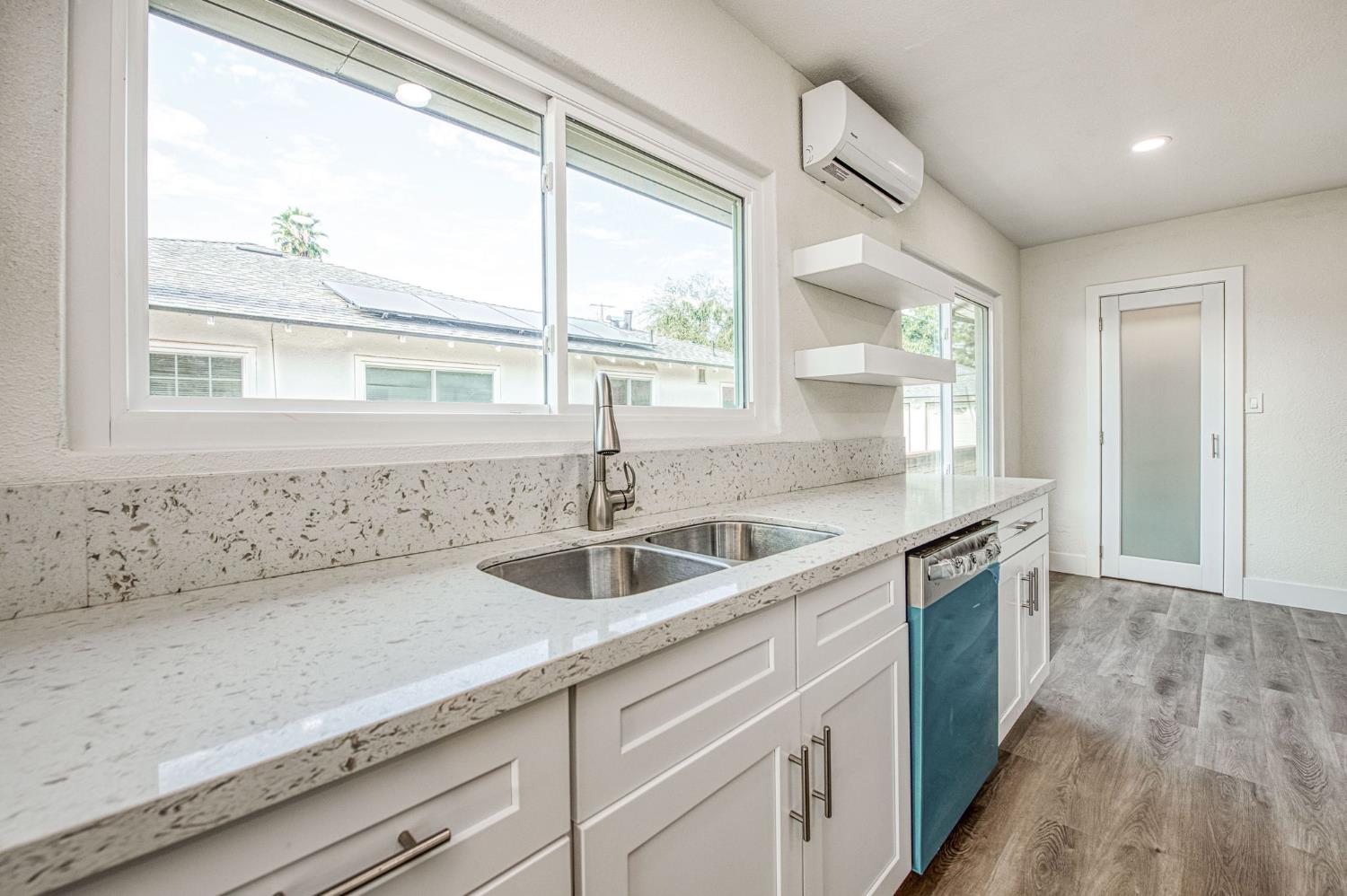 506 W Terrace Ave, Fresno, CA 93705