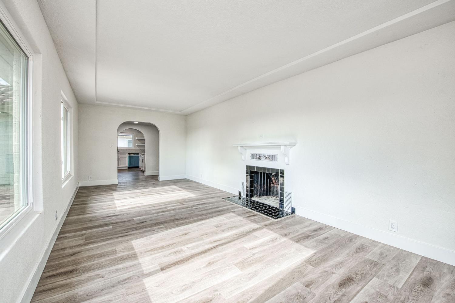 506 W Terrace Ave, Fresno, CA 93705