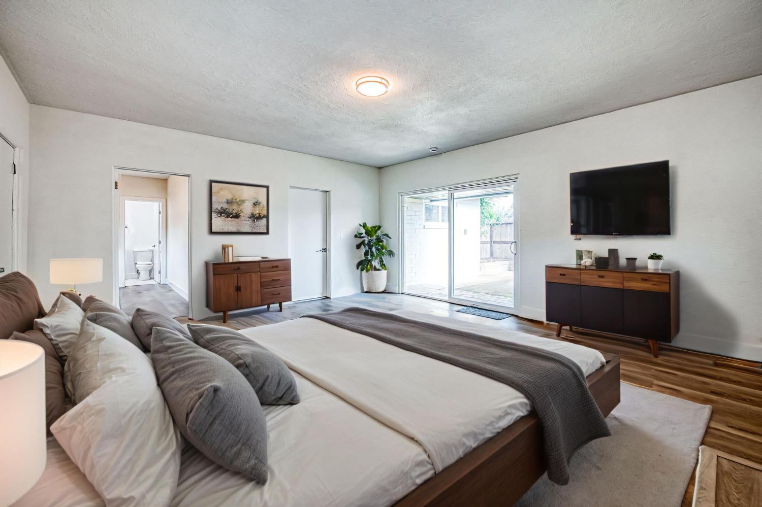 506 W Terrace Ave, Fresno, CA 93705