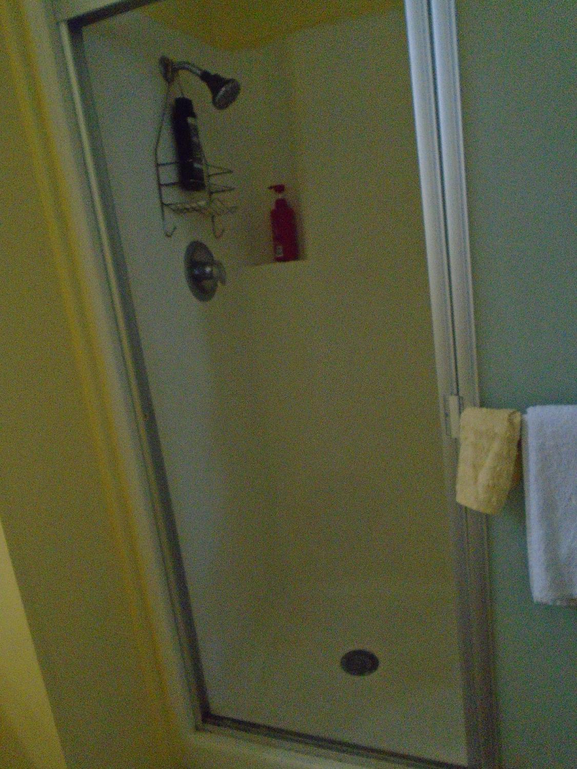 852 #2 E Grangeville Blvd #2, Hanford, CA 93230