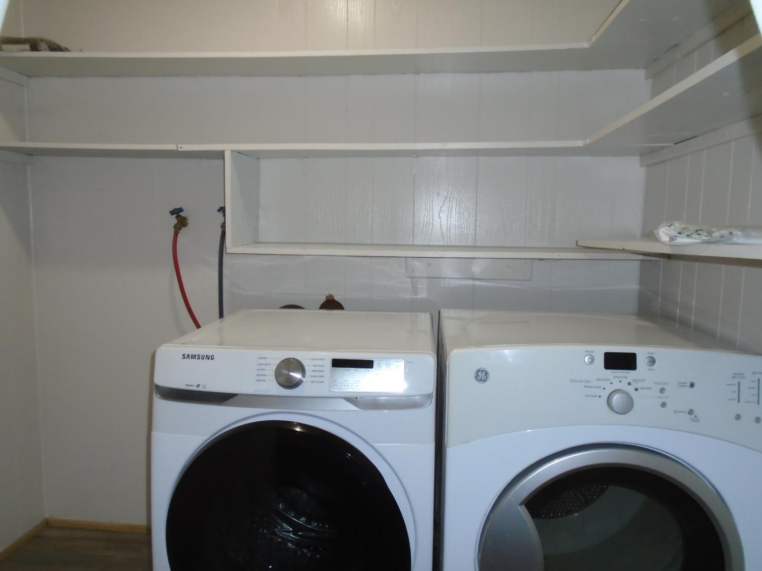 852 #2 E Grangeville Blvd #2, Hanford, CA 93230