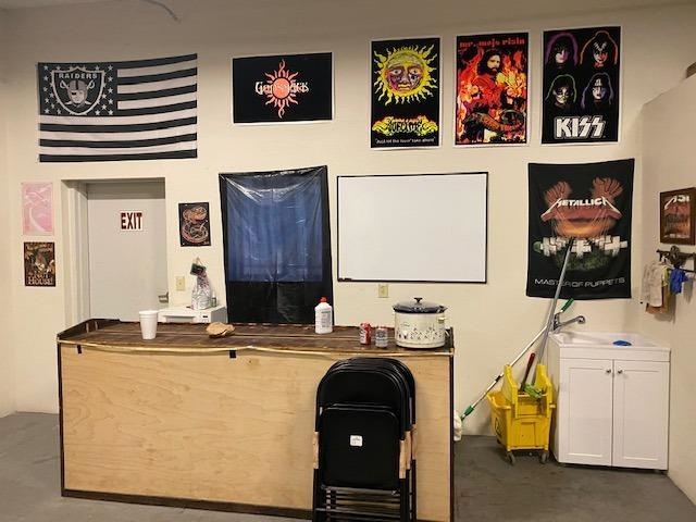 251 S 6th St, Coalinga, CA 93210