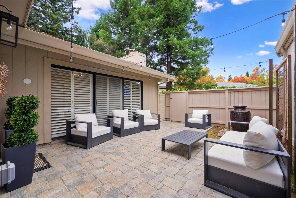 273 Hartnell Pl, Sacramento, CA 95825