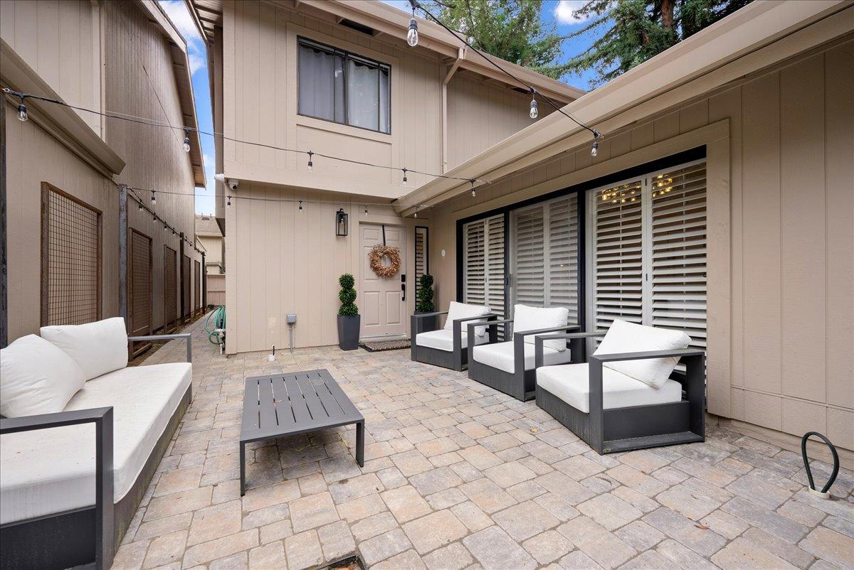 273 Hartnell Pl, Sacramento, CA 95825