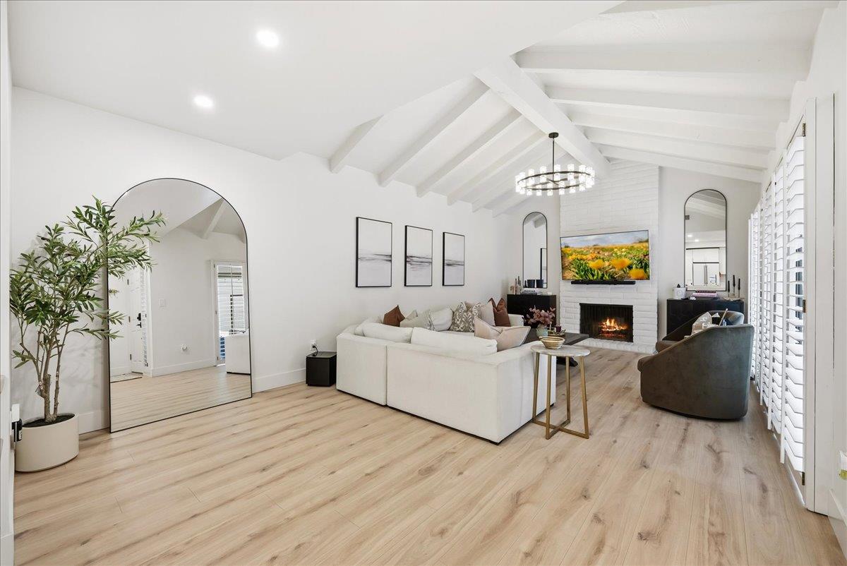 273 Hartnell Pl, Sacramento, CA 95825