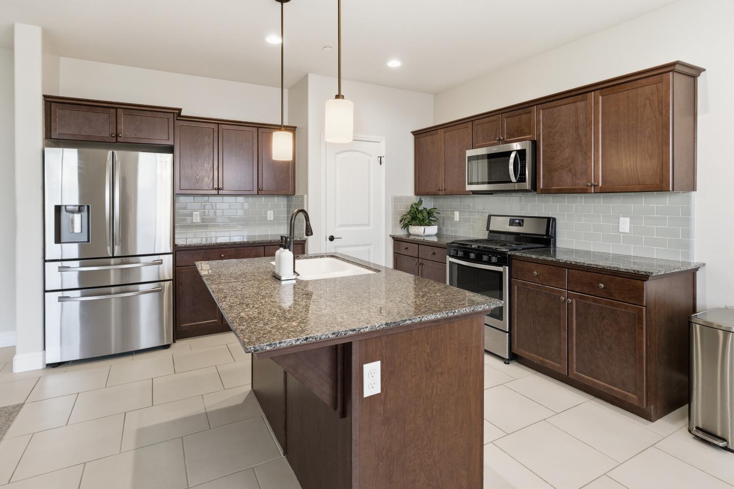 4449 N Gorma Ave, Fresno, CA 93723