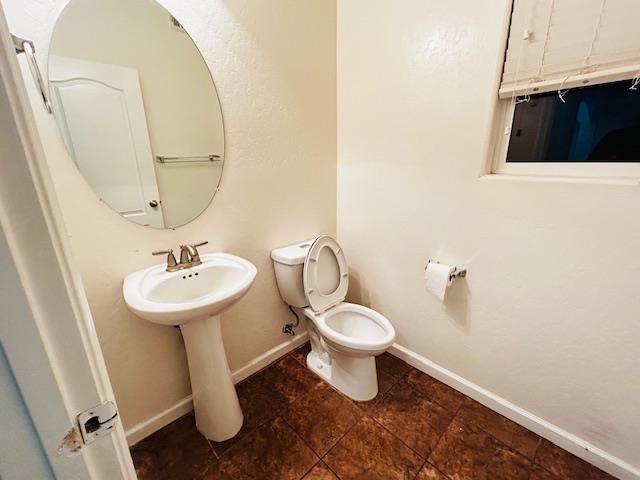 4381 W Pinsapo Dr, Fresno, CA 93722