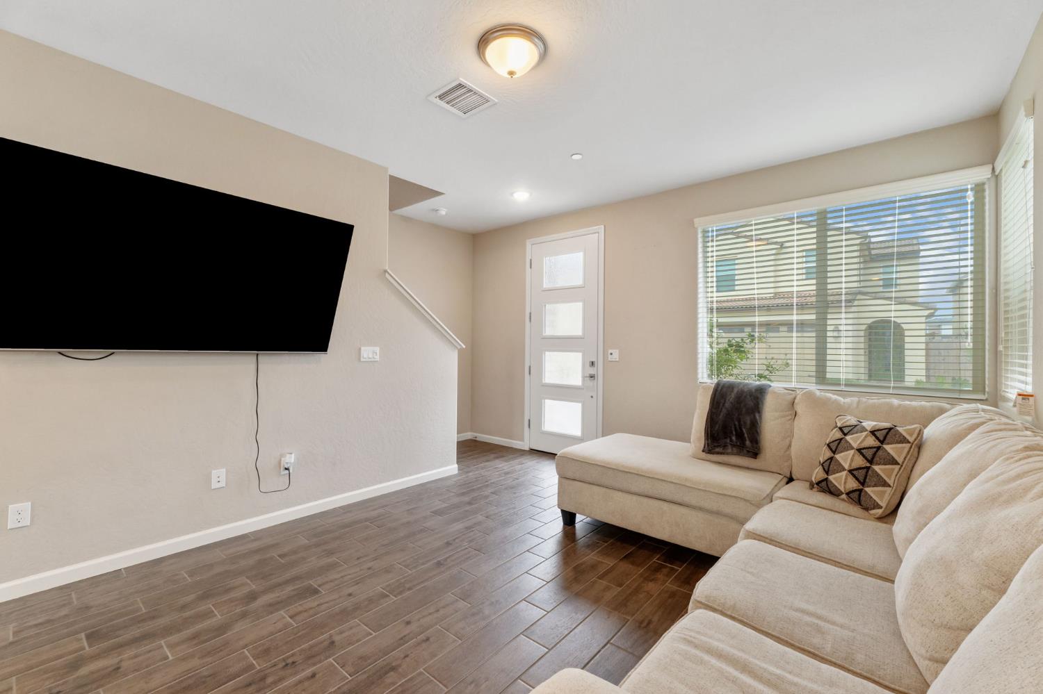 1106 Significant Way W, Madera, CA 93636