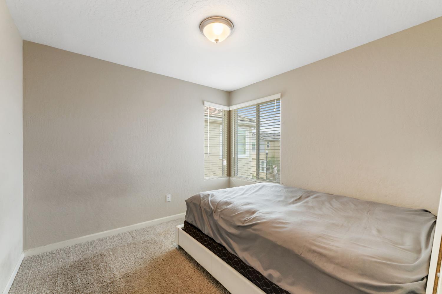 1106 Significant Way W, Madera, CA 93636