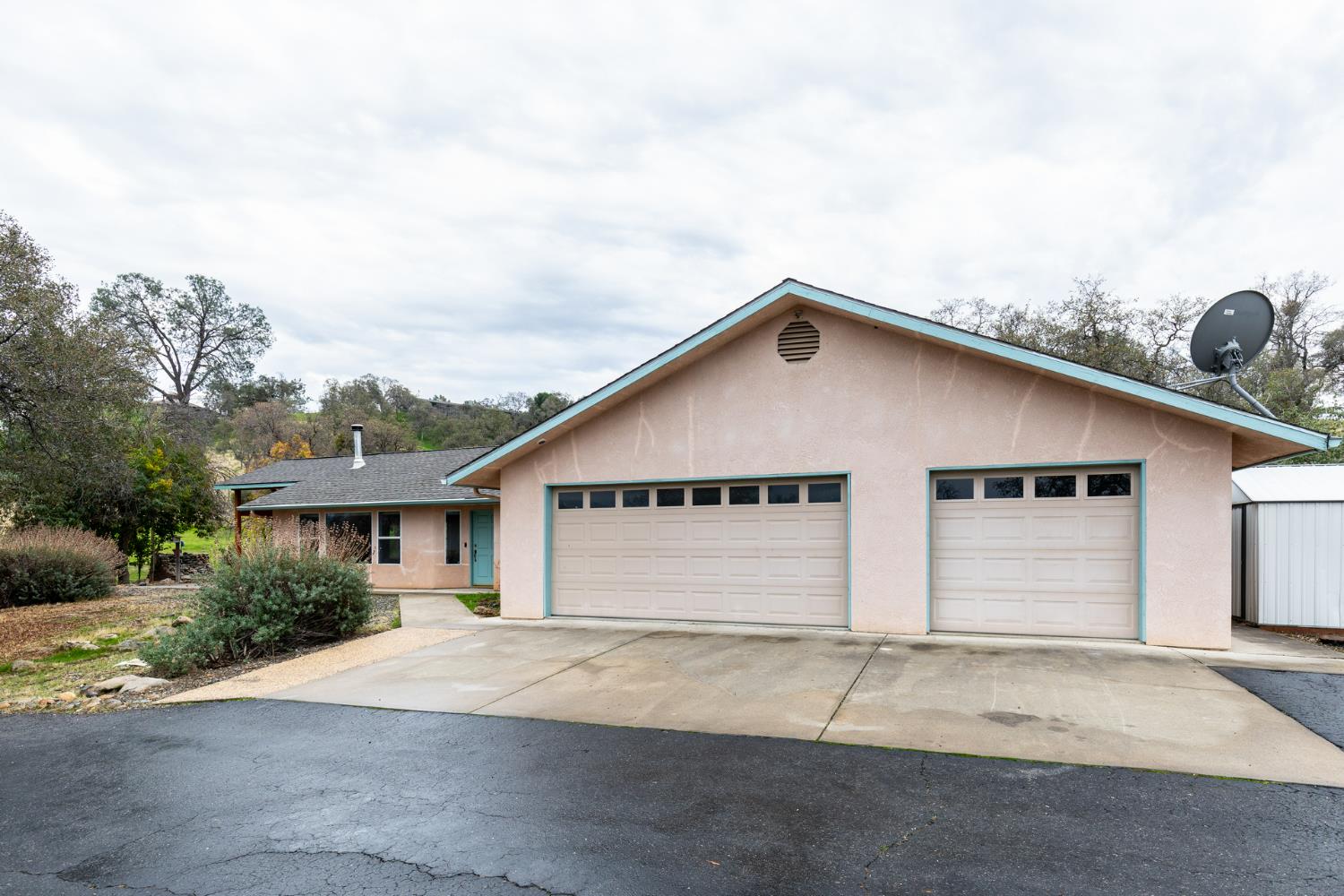 41508 Roaring River Ct, Coarsegold, CA 93614