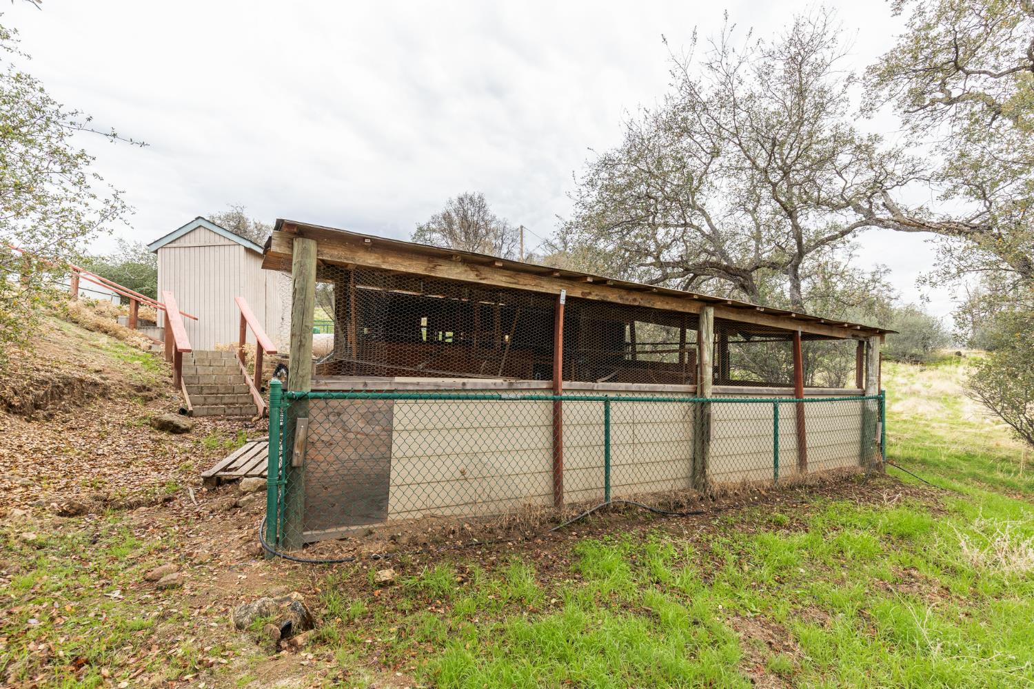 41508 Roaring River Ct, Coarsegold, CA 93614