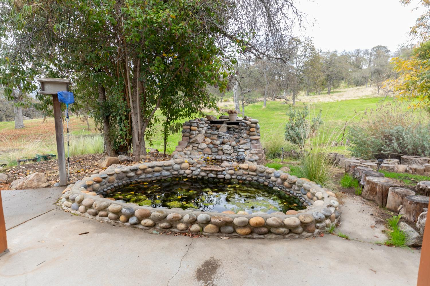 41508 Roaring River Ct, Coarsegold, CA 93614