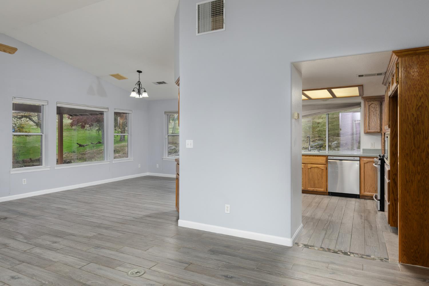 41508 Roaring River Ct, Coarsegold, CA 93614