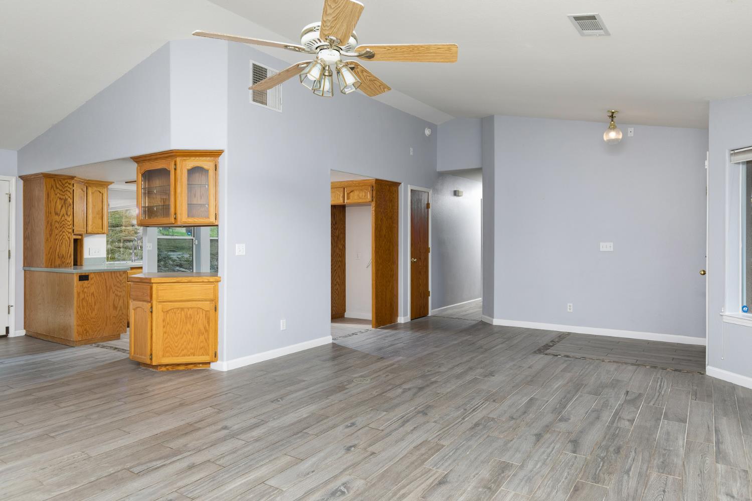 41508 Roaring River Ct, Coarsegold, CA 93614