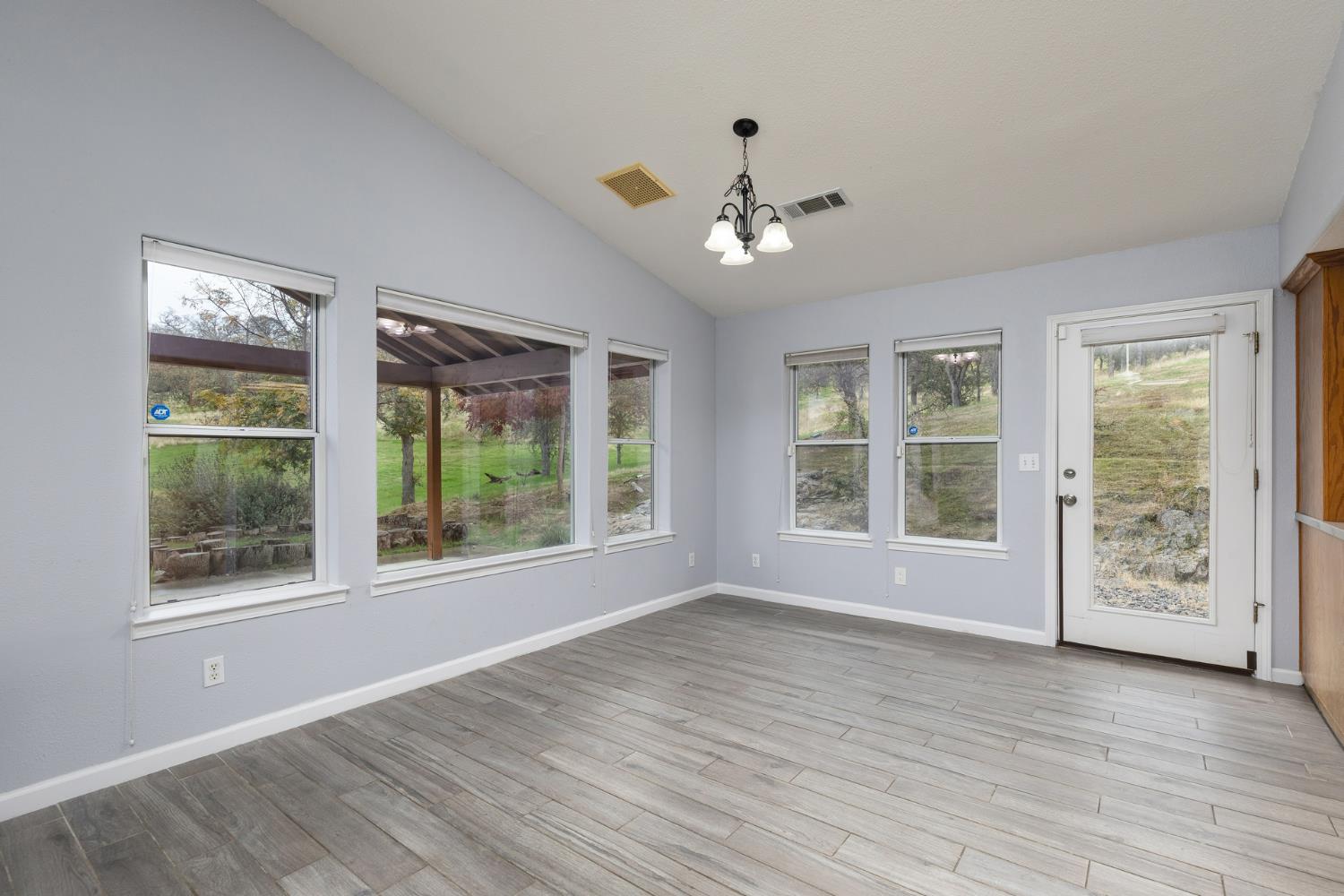 41508 Roaring River Ct, Coarsegold, CA 93614