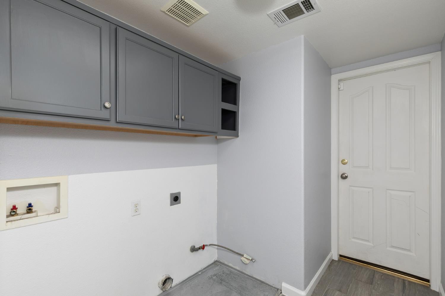 41508 Roaring River Ct, Coarsegold, CA 93614