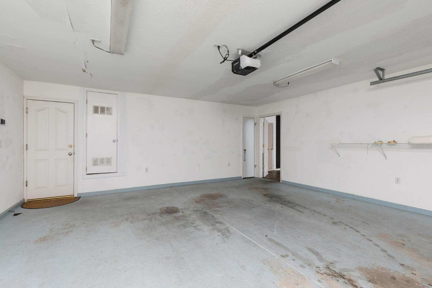 41508 Roaring River Ct, Coarsegold, CA 93614