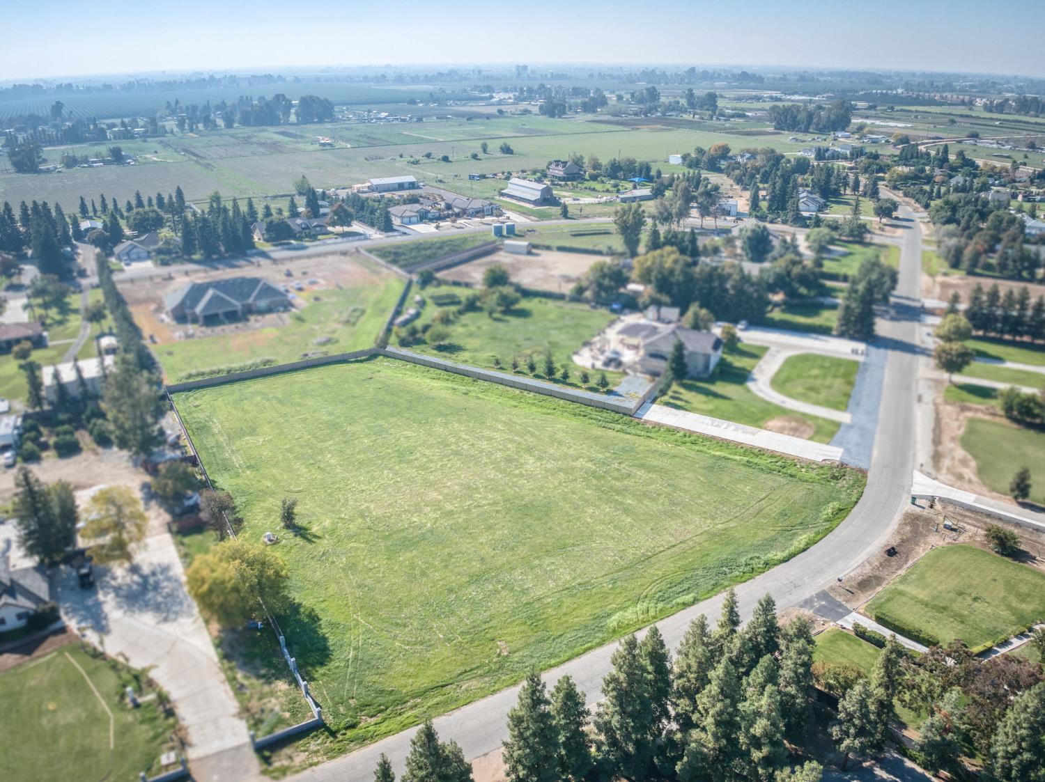 1 E Princeton Ave, Sanger, CA 93657