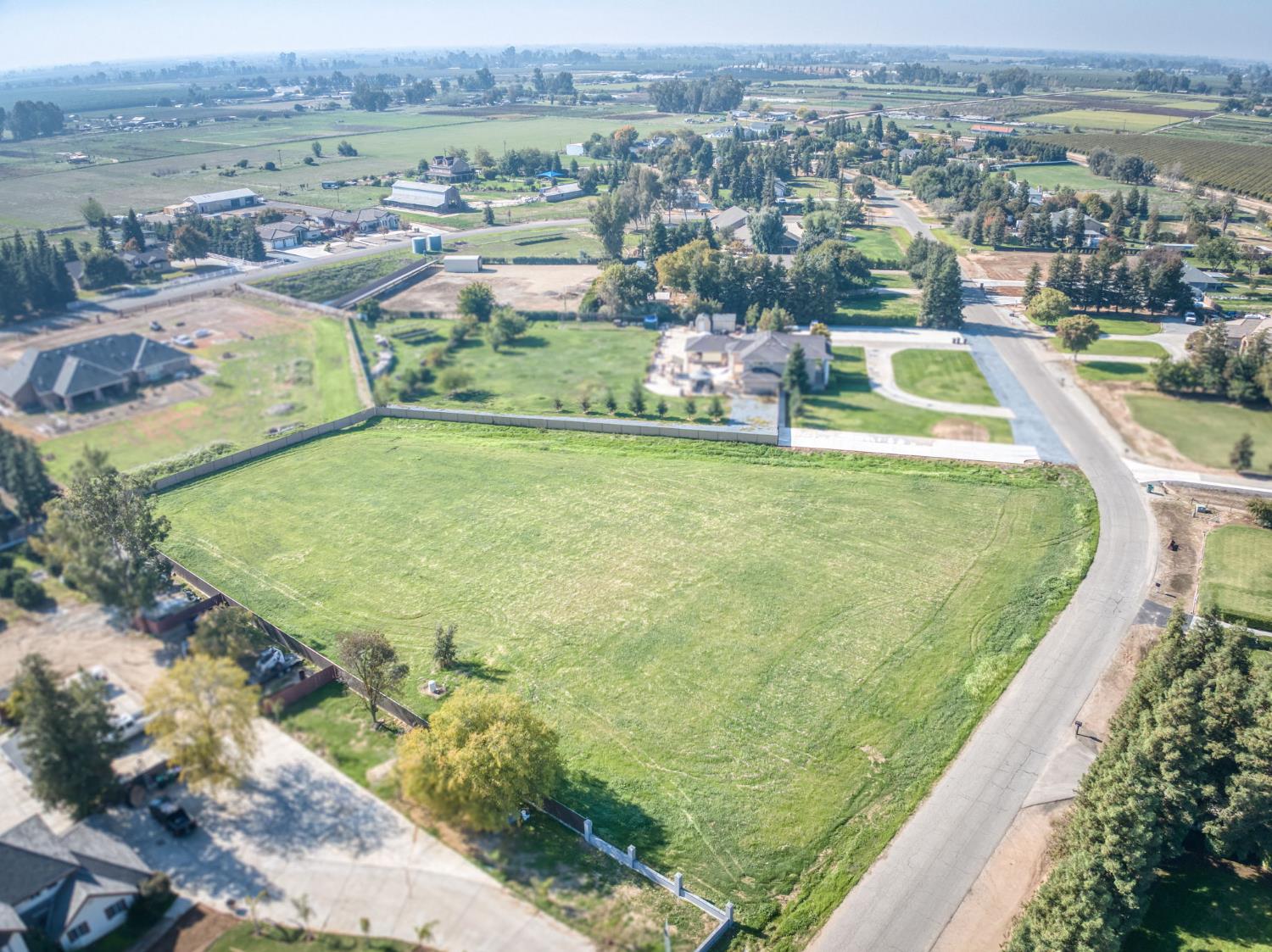 1 E Princeton Ave, Sanger, CA 93657