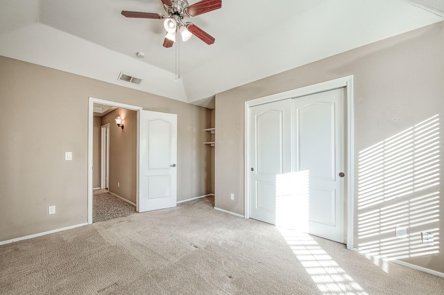 1800 E Omaha Ave, Fresno, CA 93720