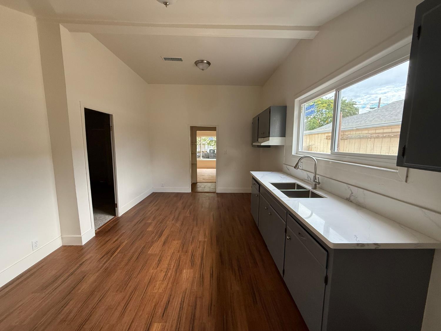 548 E pleasant, Coalinga, CA 93210