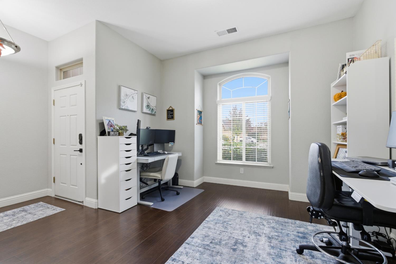 4387 N Ellendale Ave, Fresno, CA 93722