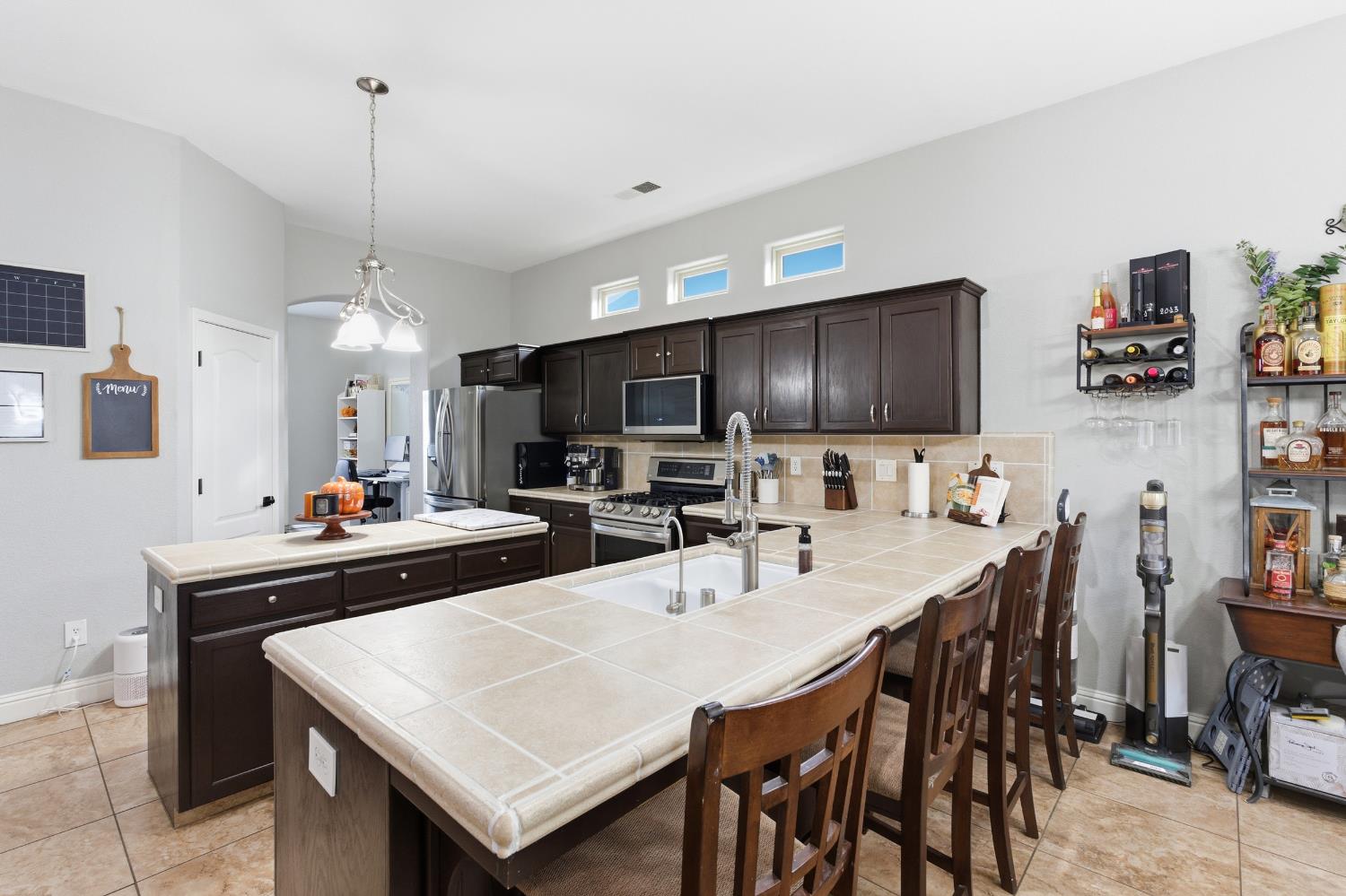 4387 N Ellendale Ave, Fresno, CA 93722